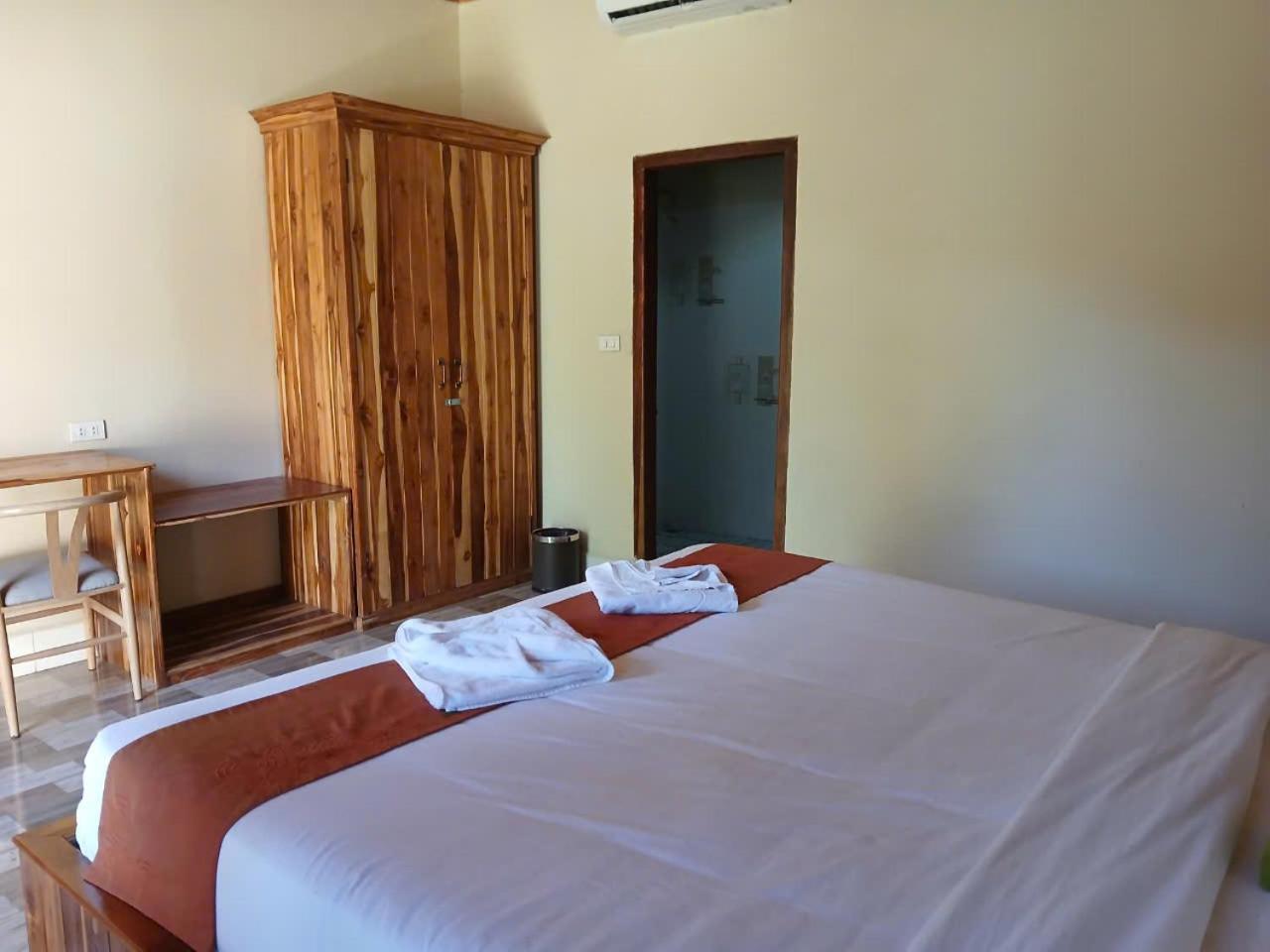 Riverside Garden Hostel Vang Vieng Exterior photo